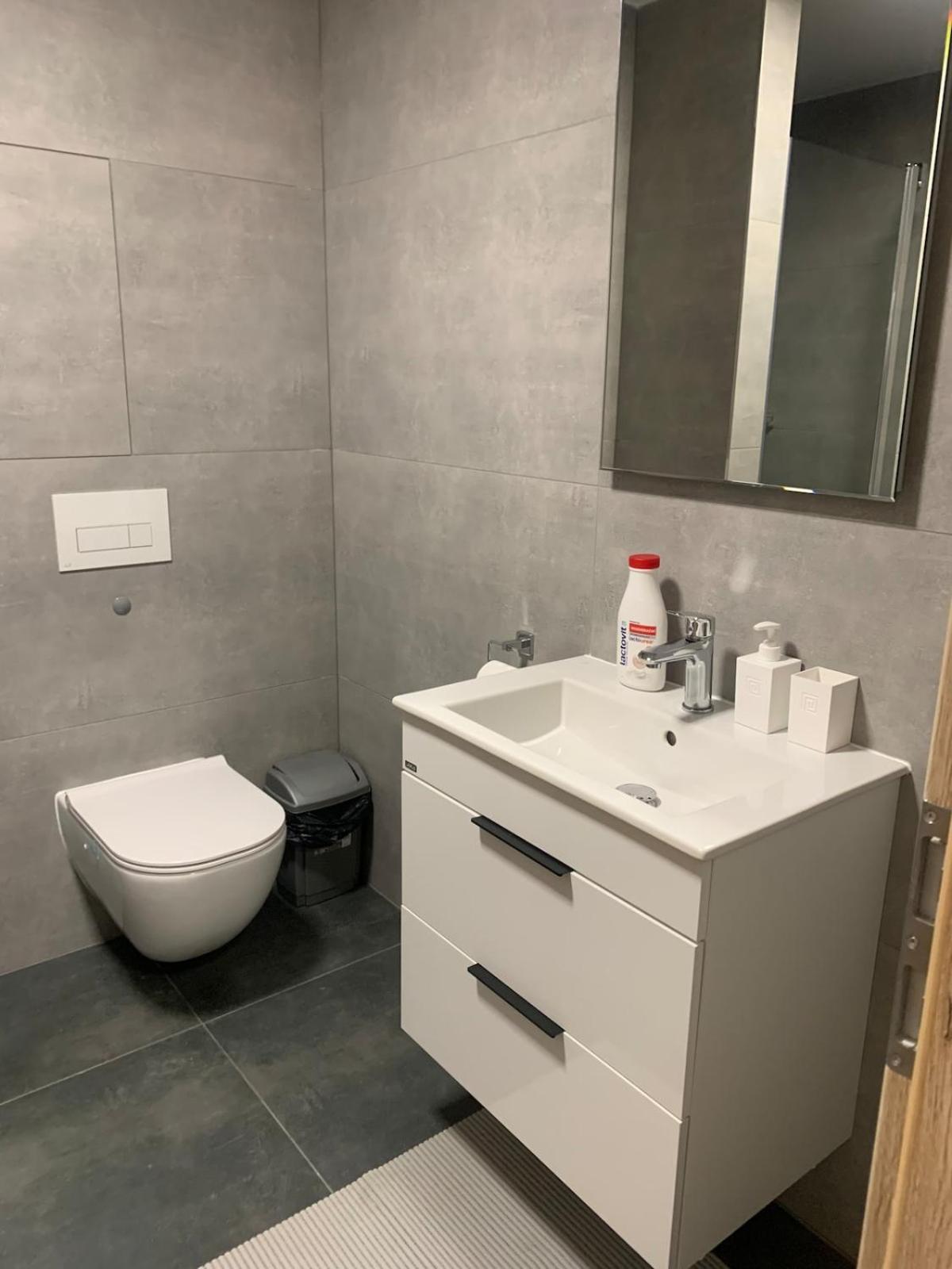 1-Room Apartment Center 라젝크테플리스 외부 사진